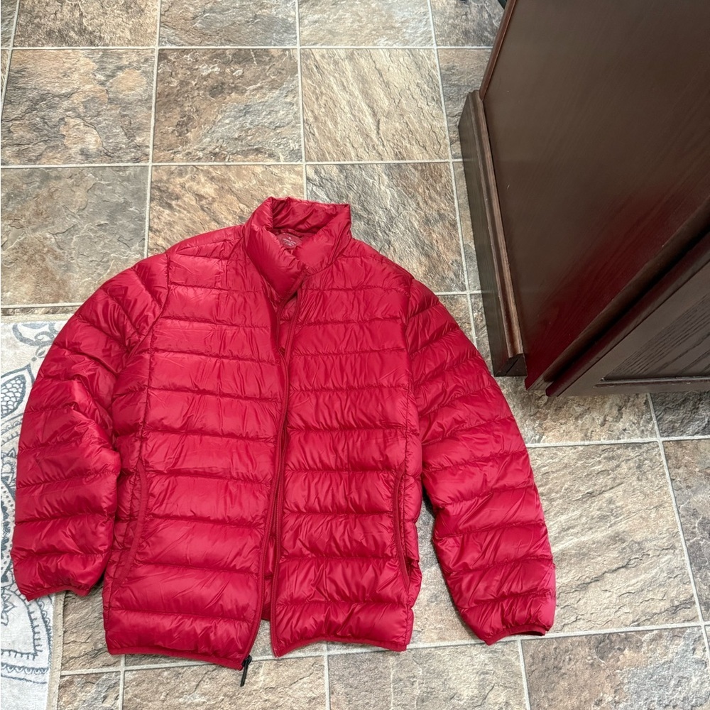 Roundtree & Yorke Vibrant Red Goose Down Puffer Jacket